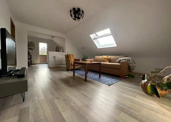 Apartamento Mit Balkon Dg